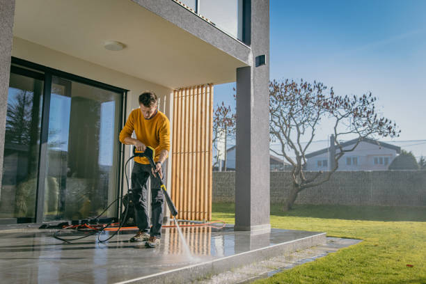 Best Pool Deck Cleaning  in Vero Lake Estates, FL
